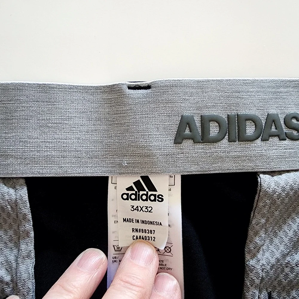 Adidas‎ black flat front golf athletic pants mens size 34x32